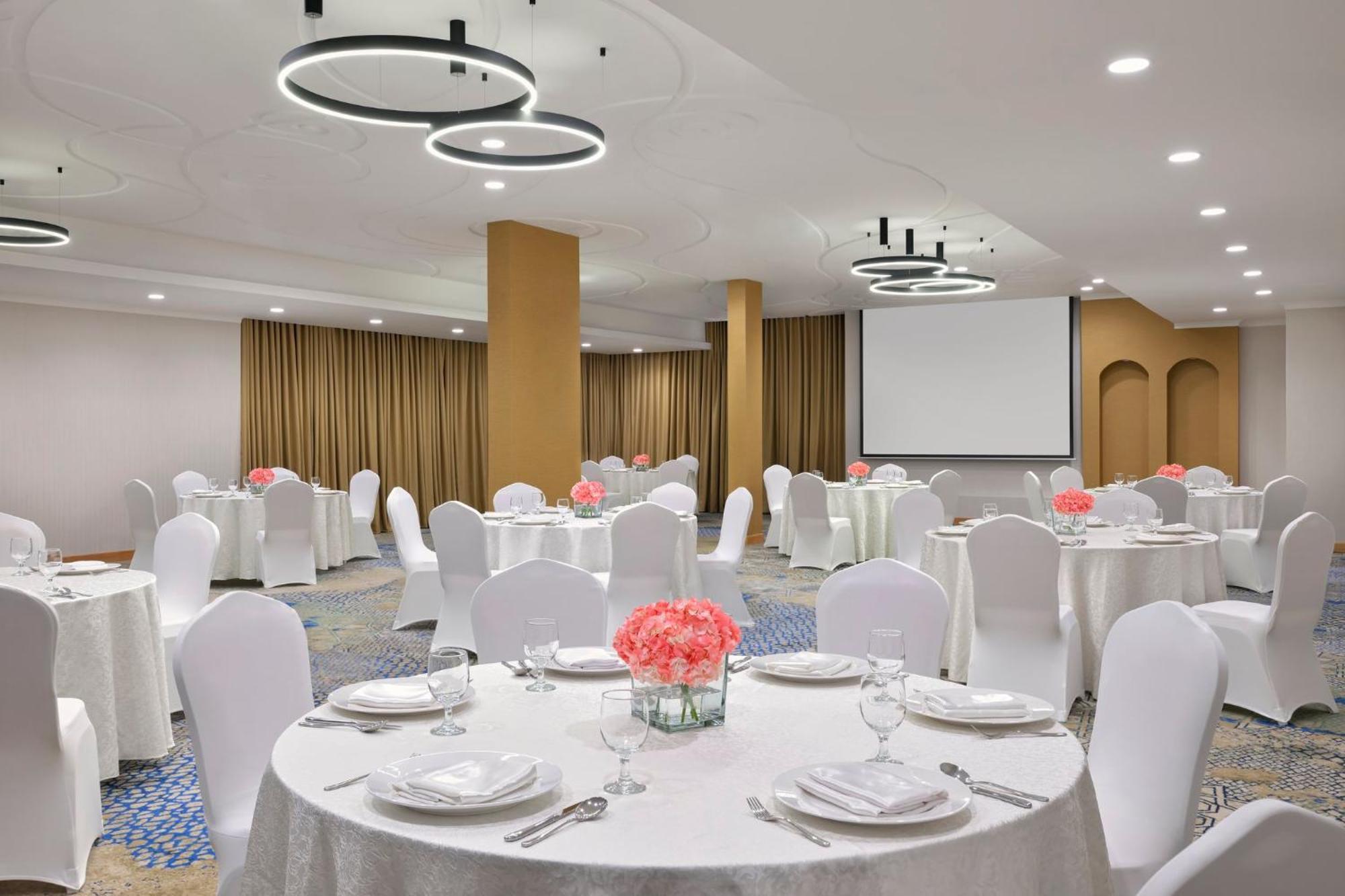 Holiday Inn Jeddah Corniche By Ihg מראה חיצוני תמונה